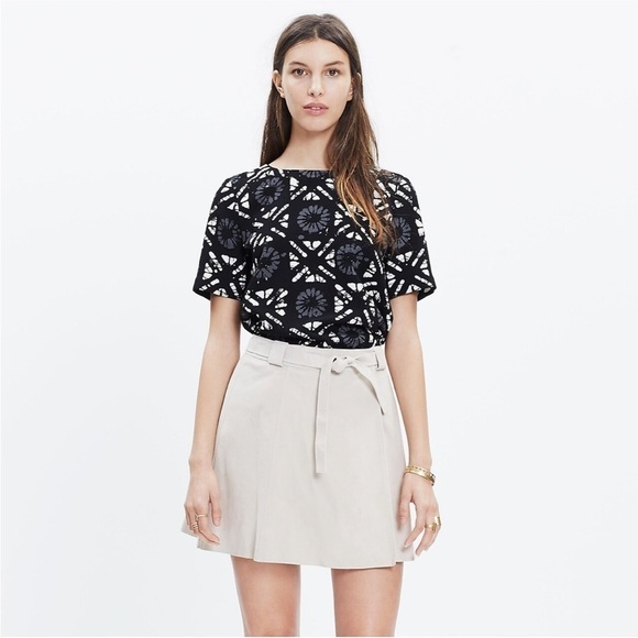 Madewell Industry Button-Back Oversized Short Sleeve Top in Batik Grid Size XS - Picture 3 of 10